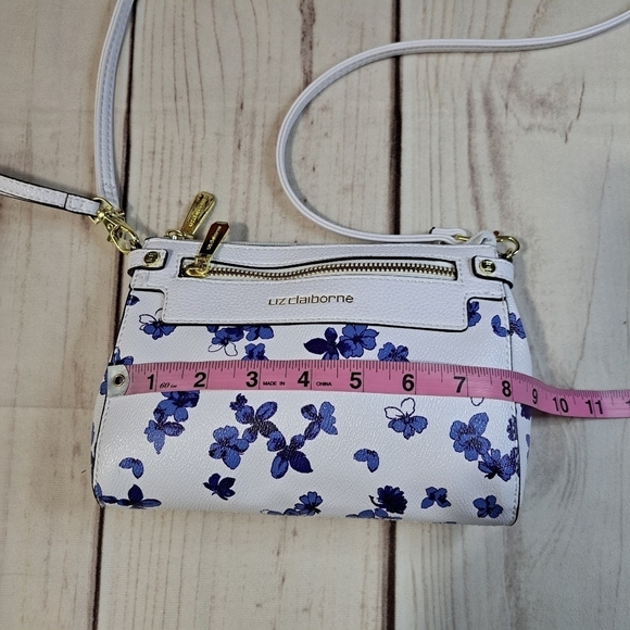 Liz Claiborne White Blue Floral Crossbody - Picture 3 of 8